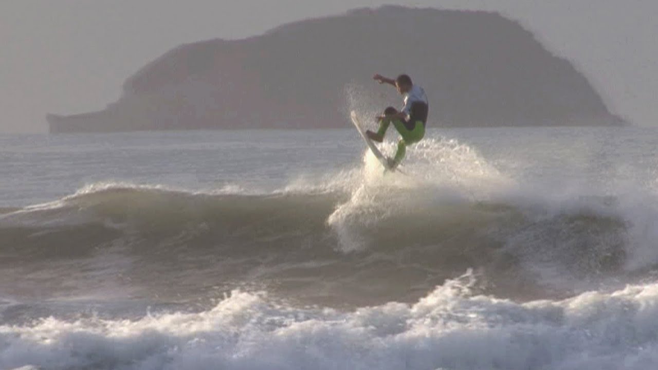 The O'Neil Cold Water Classic - Pipe Town Beach Gisborne 2011