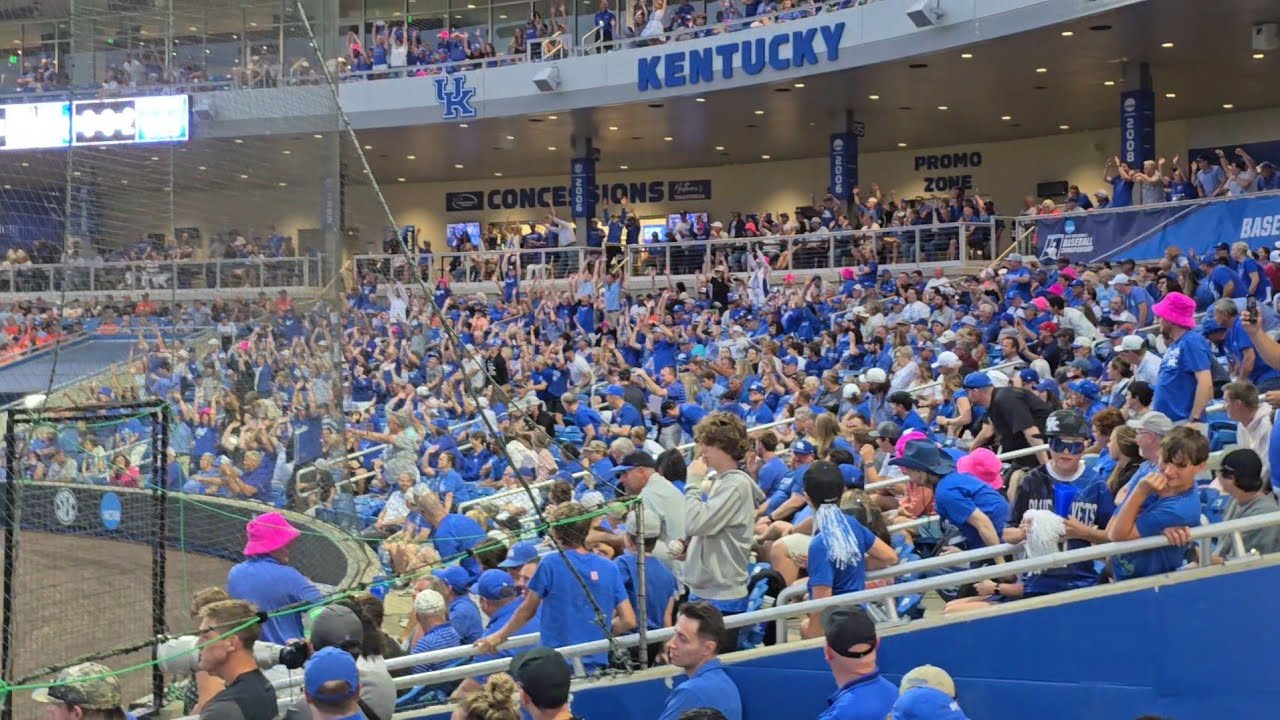 Kentucky Proud Park does the wave at Super Regional game (June 8th