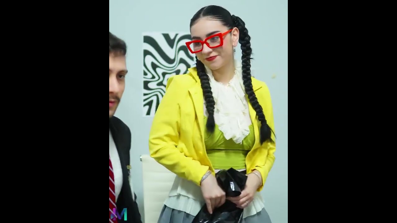 Su novia lo amaba más por su fortuna que a élCast: Amelia Ruiz