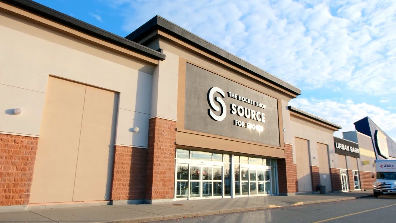 INSIDE Langley’s #1 Hockey Store! 🤯 The Ultimate Tour of The Hockey Shop 🏒