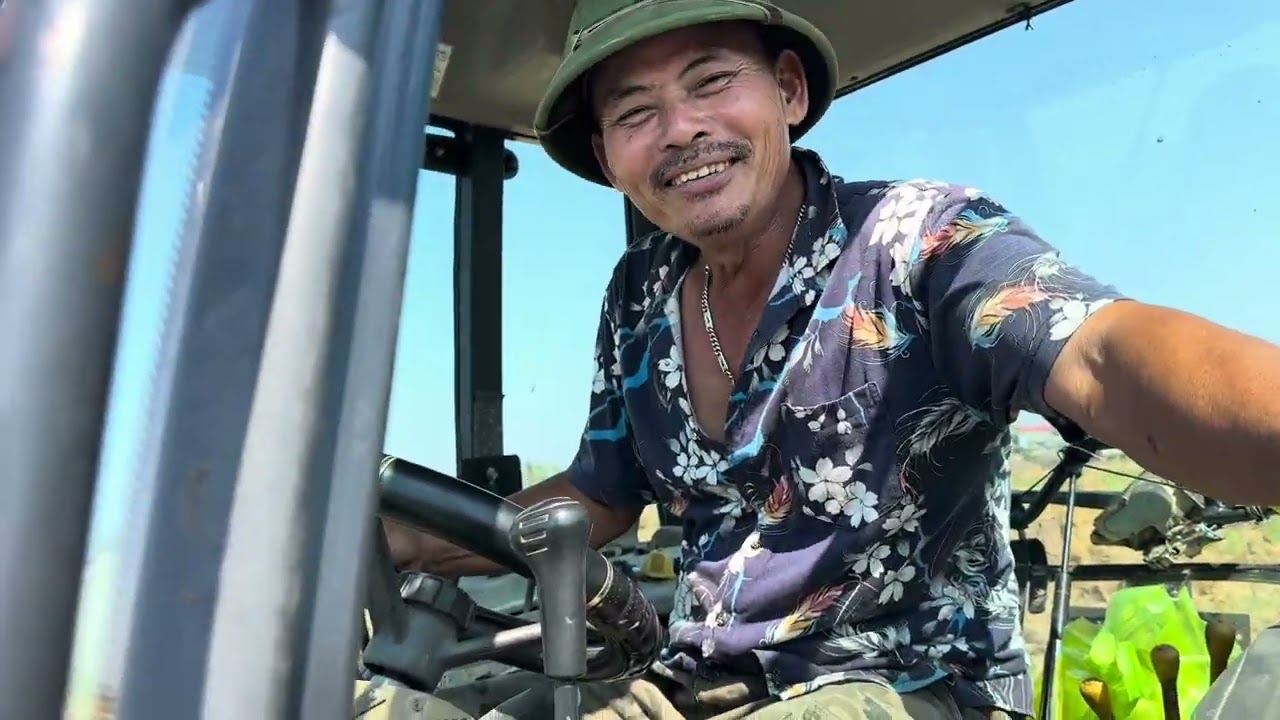 NGÀY HỘI KIẾM TIỀN..CÁC DÒNG MÁY CÀY..TẤT BẬT VÀO VỤ..ÚP LUỐNG HÀNH TẠI KINH MÔN HẢI DƯƠNG..PHẦN 2