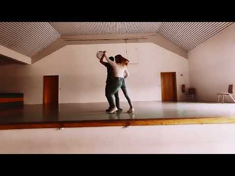 Lay low ( L/ P )– Line Dance / Partnerdance