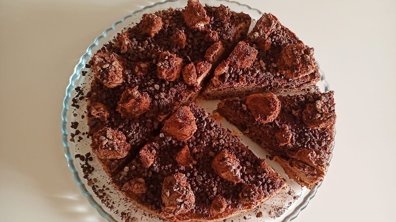 Торт чернослив в сметане без глютена с орехами и шоколадом