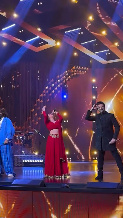 Jasmine Sandlas live performance in Zee Cine Awards show | singing Taras song | #zeecineawards #song