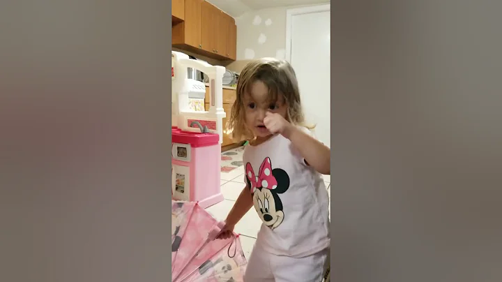 Tatiana singing the finger family
