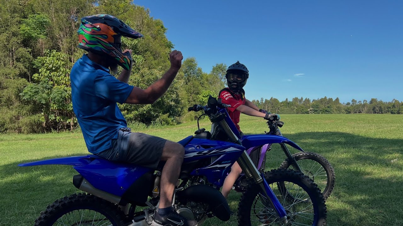 Surron Light Bee vs Yamaha YZ 125