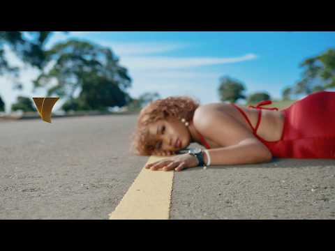 Sqoop Larma - Akadde (Official Music Video) auf YouTube ansehen Sqoop Larma - Akadde (Official Music Video) auf YouTube ansehen