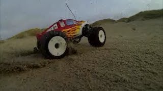 Losi LST 2 in the French sand dunes
