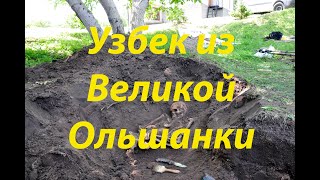 Госпиталка на церковном дворе. Два узбека