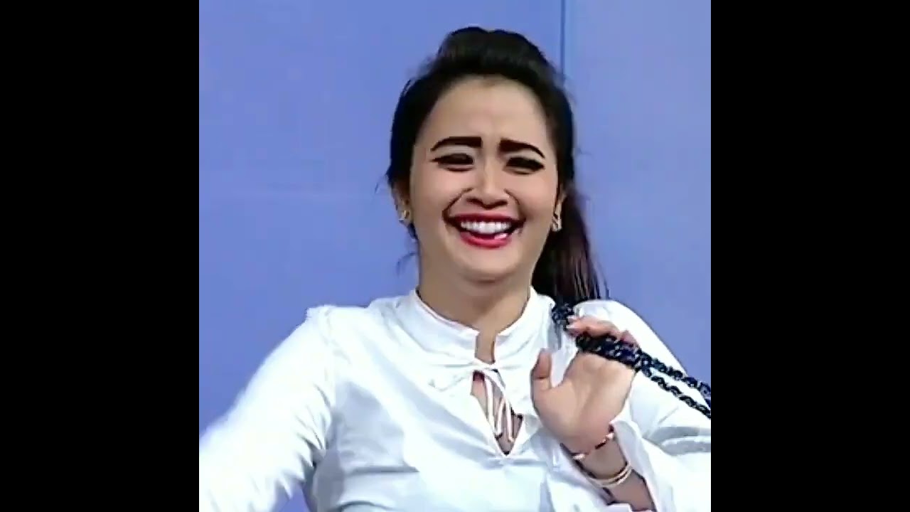 Vega sering di suntik makanya sering basah 🤣🤣