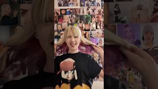 Färgar håret blont igen