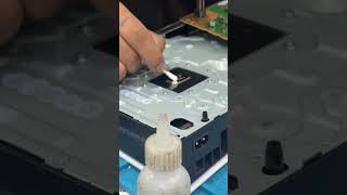 Preparando para poner el metal líquido 