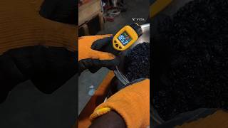hot asphalt!🔥 testing at 185.3°C before molding and compacting sample #foryou #creator #heavycivil