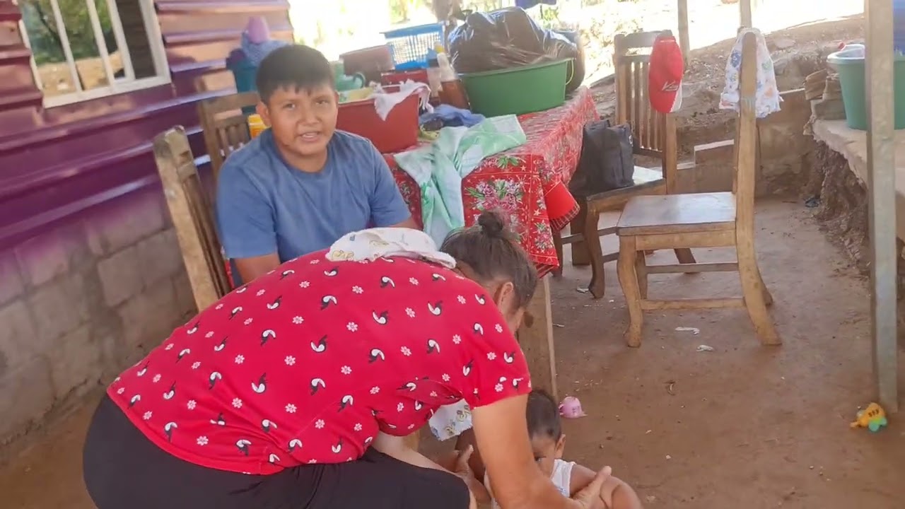 Escuchen xq dicen q iva aflijida sagrado rostro 🤣 c mamo 🤣 bendiciones 🥰