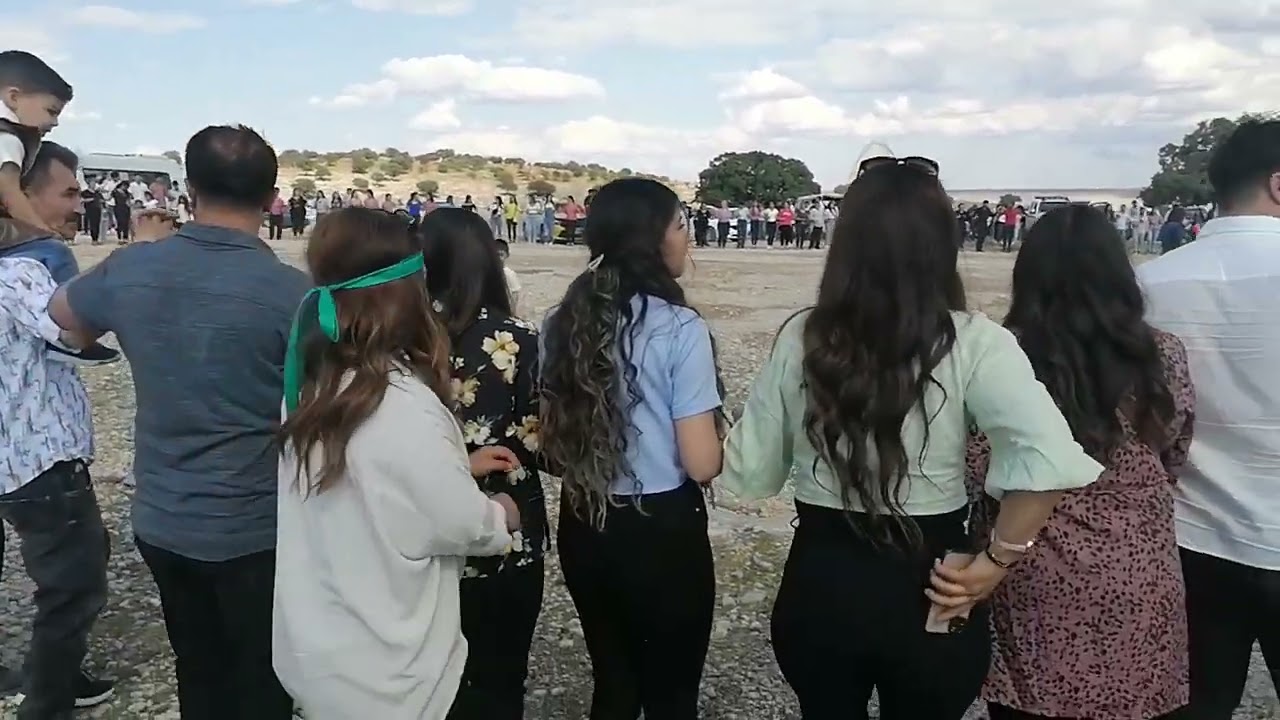 Gaziantep Yavuzeli Sarılar Köyü. Çıralık Ziyareti. Yok Böyle Bir Halay