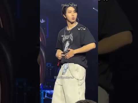 STRAY KIDS FELIX HAN AND SECURITY REACTION TO CHAN S ABS Kpop Straykids Bangchan Felix Han