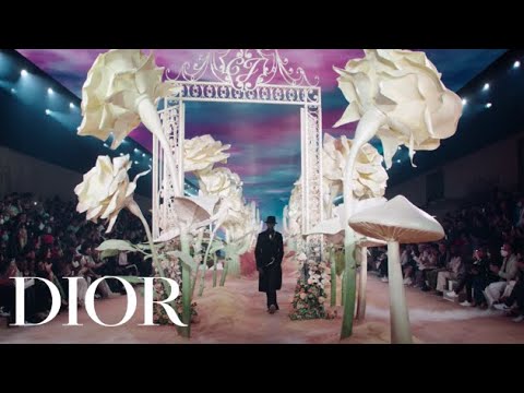 Dior Opens Men's Winter 2022 Pop-Up Boutique at Rodeo Drive – Yakymour