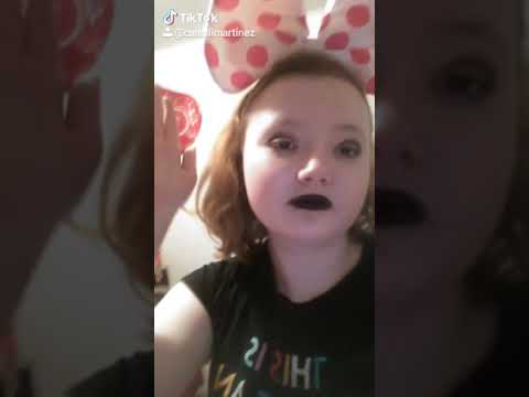 Como ser um emo feminino ????