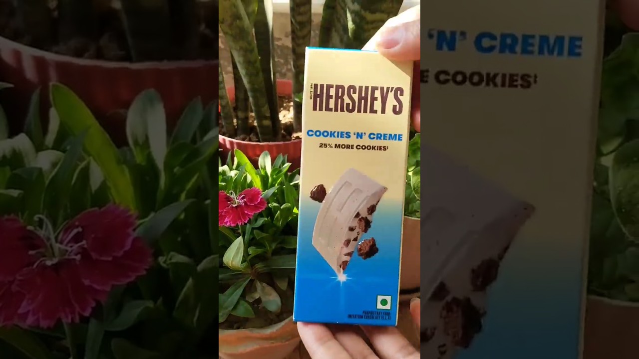 Hershey's Cookies N Cream Chocolate Unboxing 