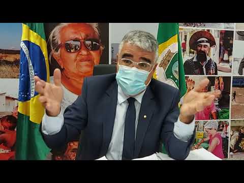 Senador Eduardo Girão concede entrevista a Oeste