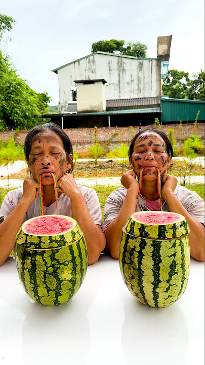 Oh, where did my watermelon chupachup sour candy go? 🍉🍭🍉#SakonNakhon #hahahahaha