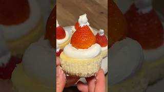 🤍❤️  Cheesecake Santa Hats