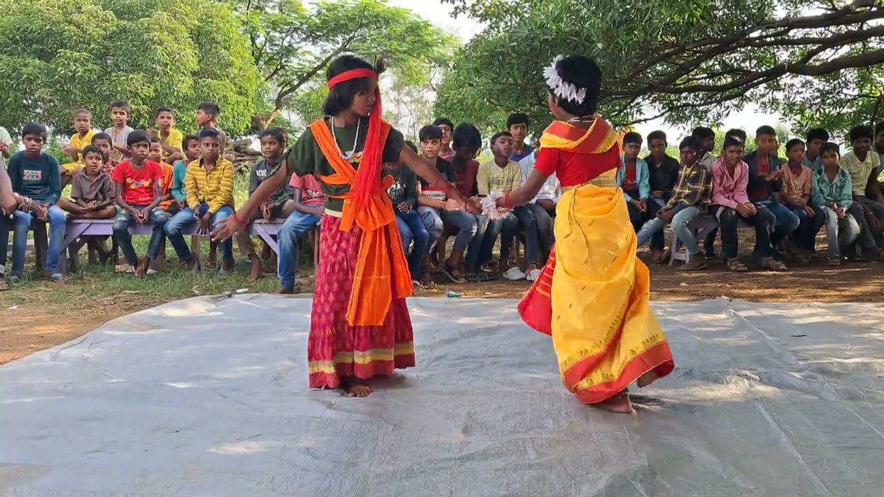 Man kore jasna chole ore amar radha