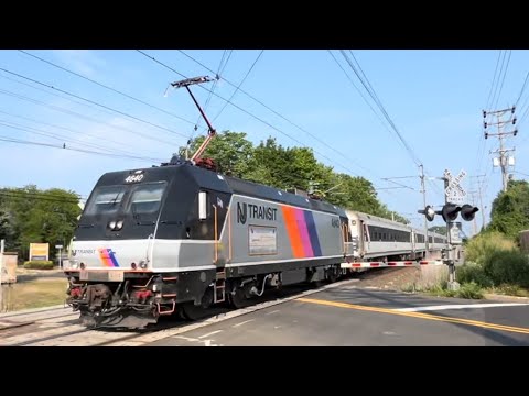 NJ Transit ALP-46A #4640(Disco Stripe Heritage Unit) NJCL