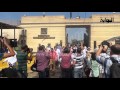 لحظة خروج السجناء المعفو عنهم بقرار رئاسي بمناسبة حرب أكتوبر لحظة خروج السجناء المعفو عنهم بقرار رئاسي بمناسبة حرب أكتوبر