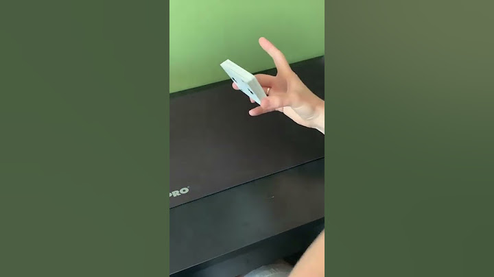 How To Make A Card Jump Out Of The Deck | Easy Magic Trick Tutorial | Easy Card Flourish