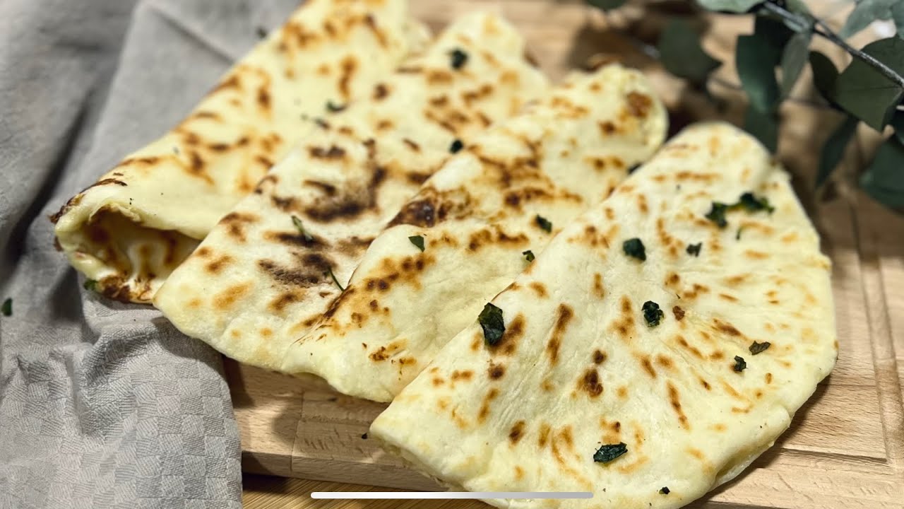Comment faire des cheese naan à la maison comme un pro | Recette