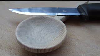 Bushcraft - How To Carve In Wood.