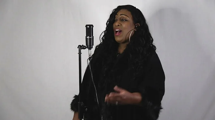 Tamara Reeves sings O Holy Night  | Christmas 2021