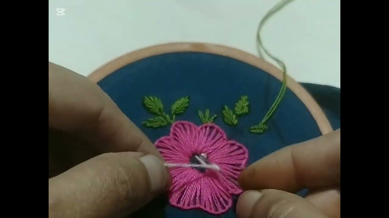 সুতার কাজের ফুল