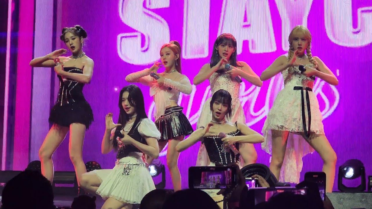 231026 STAYC - Intro + SO BAD + RUN2U + Poppy (Korean Ver.) | TEENFRESH Tour in SF [4K Fancam]