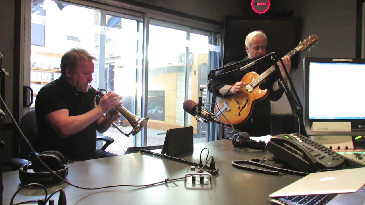 One Mic One Chair Mike Herriott Sean Harkness