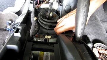 Codename Cathy (Trans Am G4): Removing center console P3