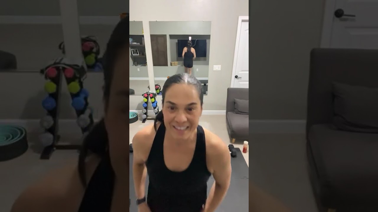 Daily Dose of Fitness LIVE, Strength and Stretch Tuesday!