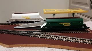 "Outstanding". Dapol's New HIA Freightliner Wagons
