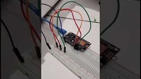 Tugas video UTS mata kuliah IOT: Membuat proyek lampu lalu lintas menggunakan ESP8266