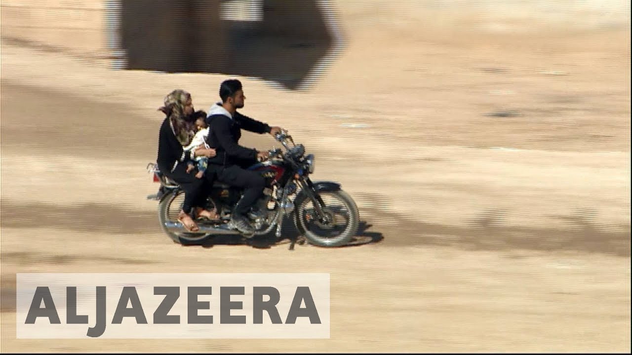 آلاف السوريين يفرون إلى مناطق خفض التصعيد طلباً للأمان