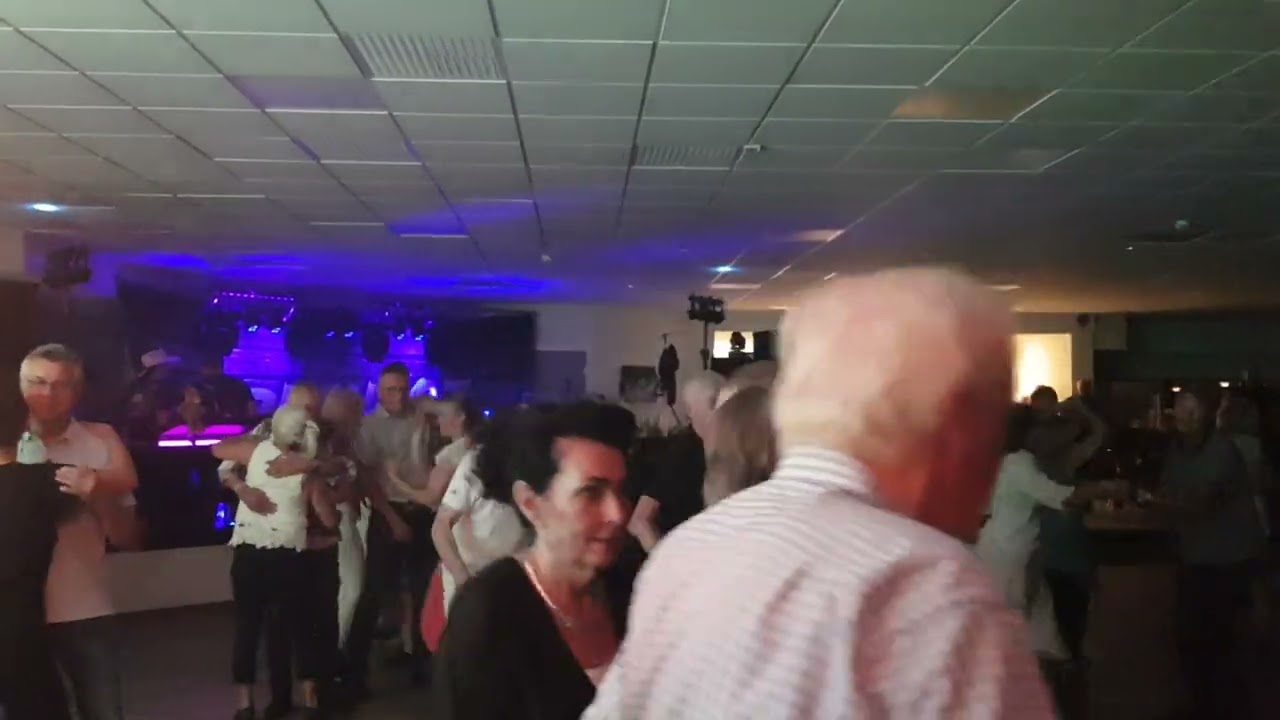 Matz Bladhs på Karlsholme folkepark i Mariestad del 2 fotograf for Dansnytt Iren Renate Silkoset