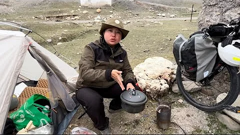 骑行西藏遇到大风，在草地搭帐篷，煮3斤牛肉吃 - 天天要闻