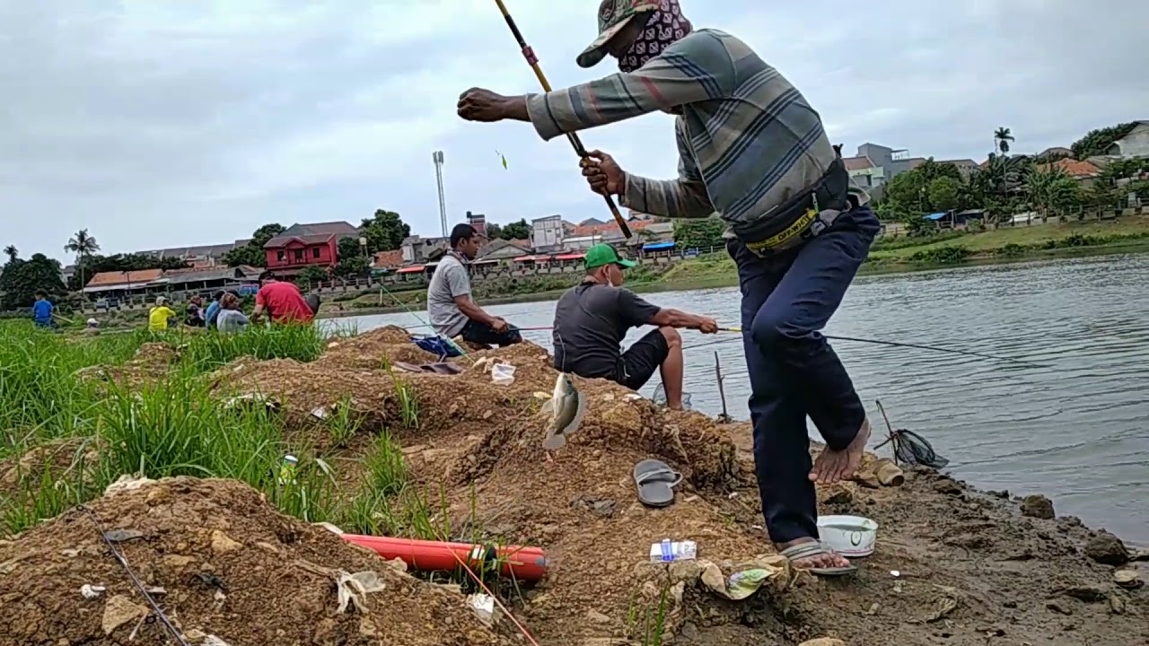mancing di setu babakan