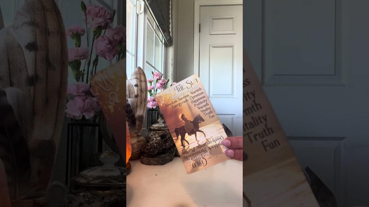 CAPRICORN | YOUR INNER LIGHT HAS RETURNED, BRIGHTER THAN BEFORE | A DIVINE LOVE HOLDS YOU IN WARMTH💫