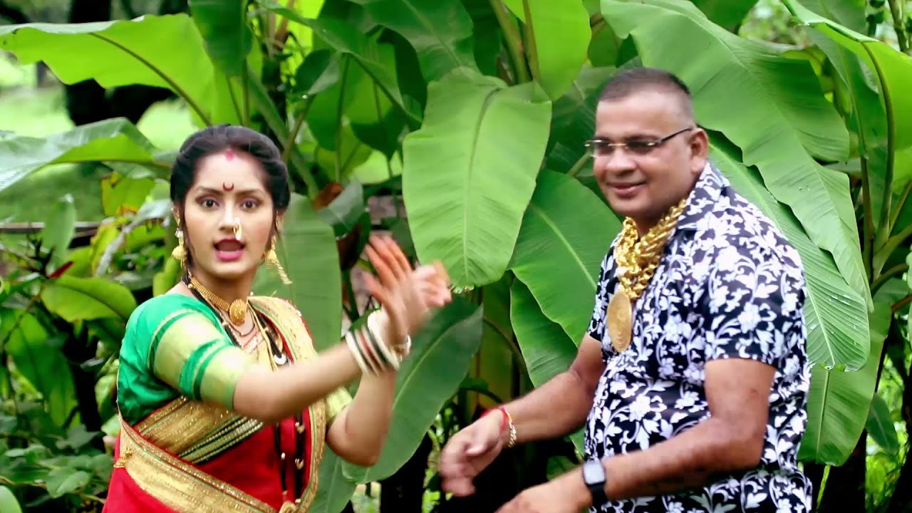 १२ वर्ष झाली लग्नाला...