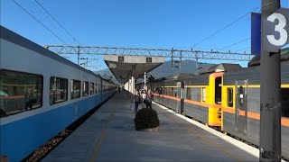 306次自強號池上站停車(交會4617次區間車)