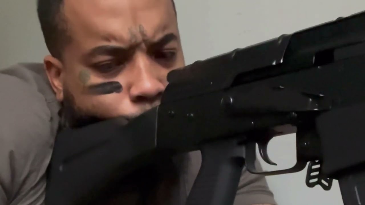 ANYWAY SWTCHES SIDES TO RUSSIA🤦🏽‍♂️😂😂😂 🦎 🐀 🐕