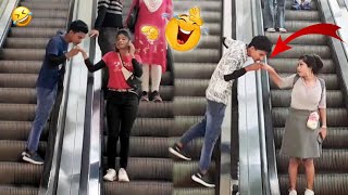 Hend kiss prank on 😂 Escalator cute girls best reaction prank escalatorprank by prankstar vinod