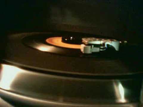 Marvin Gaye & Tammi Terrell - Give A Little Love